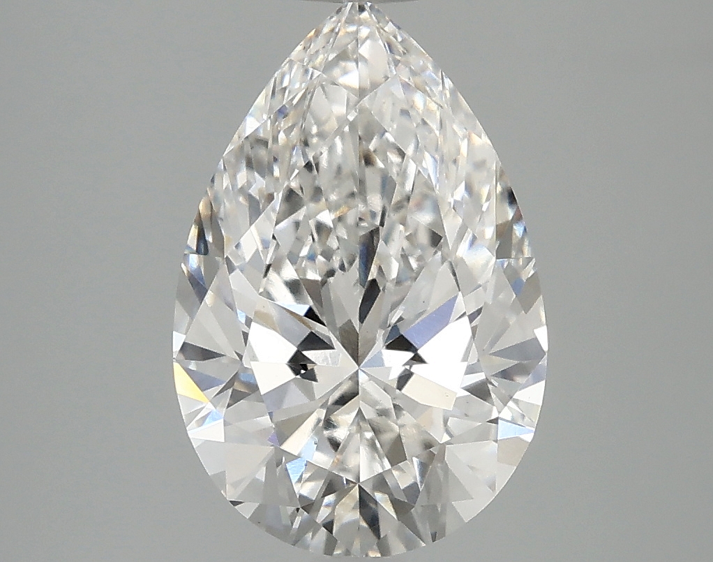 2.8 carat lab-grown pear diamond, F color, VS1 clarity, 12.12mm ID