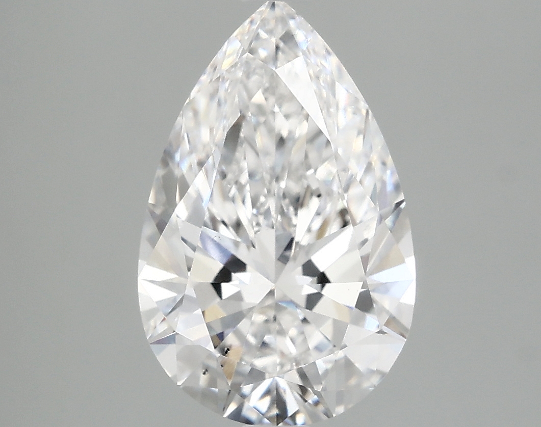 2.87ct lab-grown pear diamond, D color, VS2 clarity, 12.67mm ID
