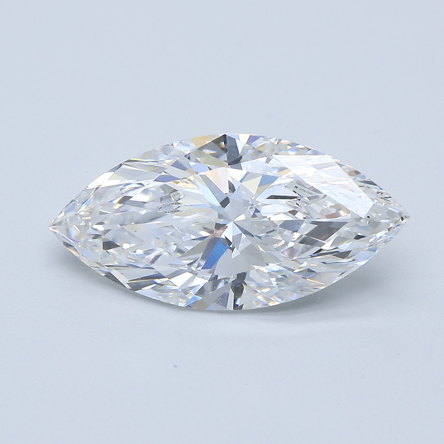 Lab-grown 4.1ct Marquise diamond, D/VS2, 17.16mm ID