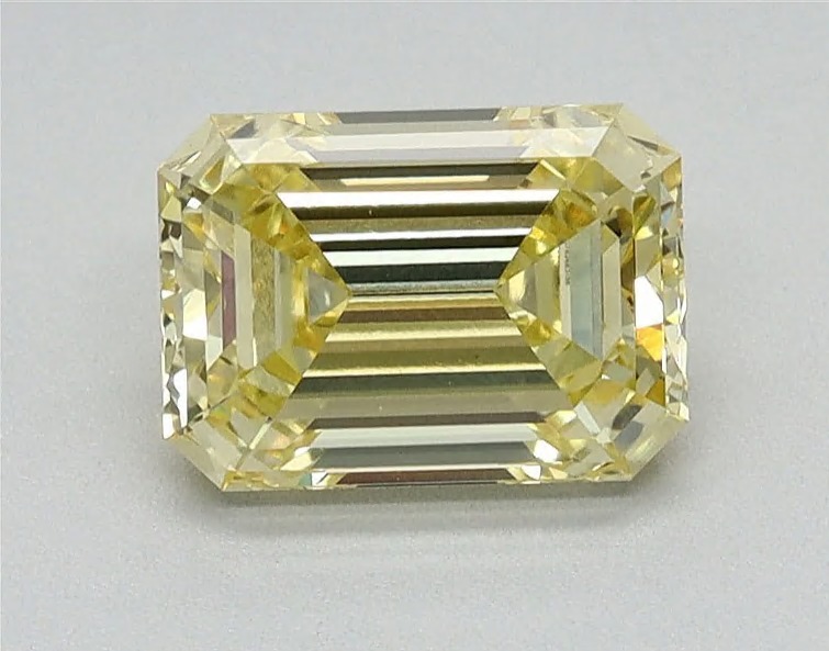 5.89ct Emerald cut yellow lab diamond, VS1 clarity, 12.55mm ID