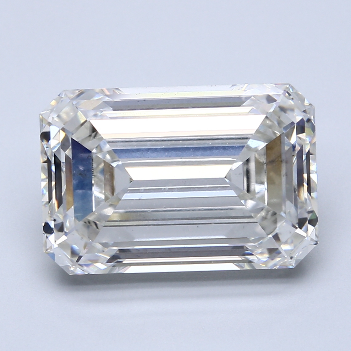 10.71ct lab-grown emerald diamond, H/VS2, 15.16mm ID