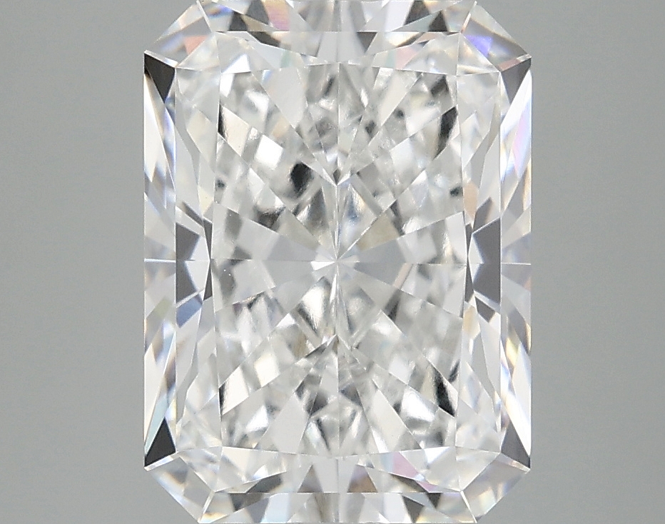 1.30ct Radiant lab-grown diamond