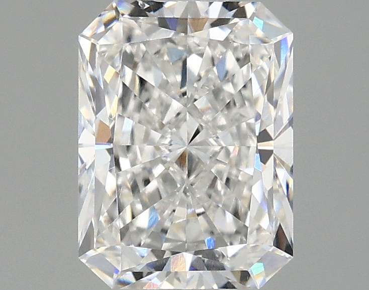 1.78ct Radiant lab diamond, E/VS2, 8.21 X 6.08 X 4.10 mm