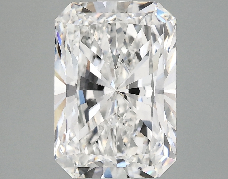 3.37ct Radiant cut lab-grown diamond, D/VS1, 10.71mm x 7.38mm x 4.99mm