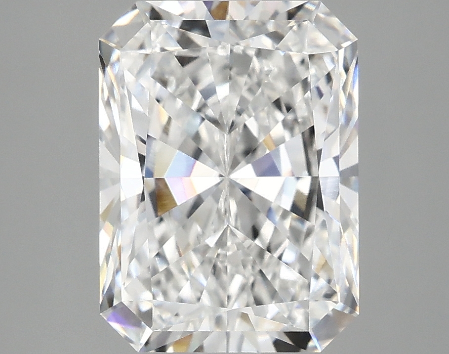 3.76ct Radiant cut lab-grown diamond, D color, VVS2 clarity, 10.56 x 7.78 x 5.30mm measurements