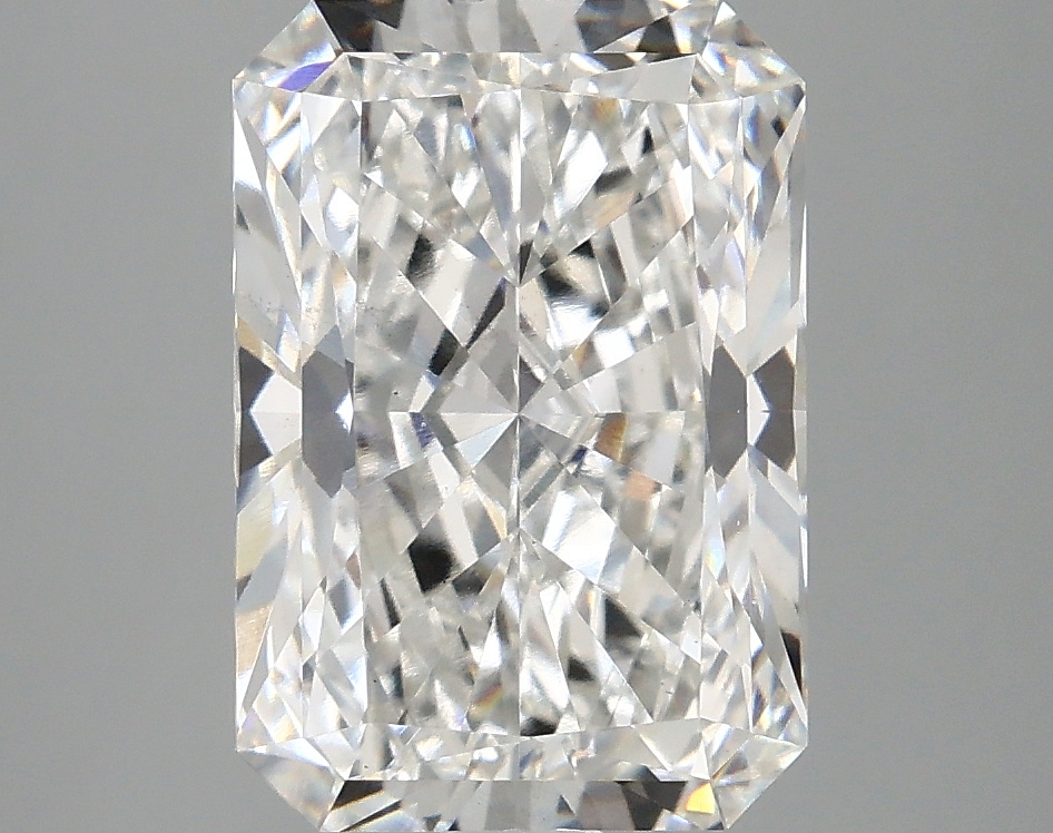 3.89ct Radiant cut lab-grown diamond, F color, VS2 clarity, IGI certified