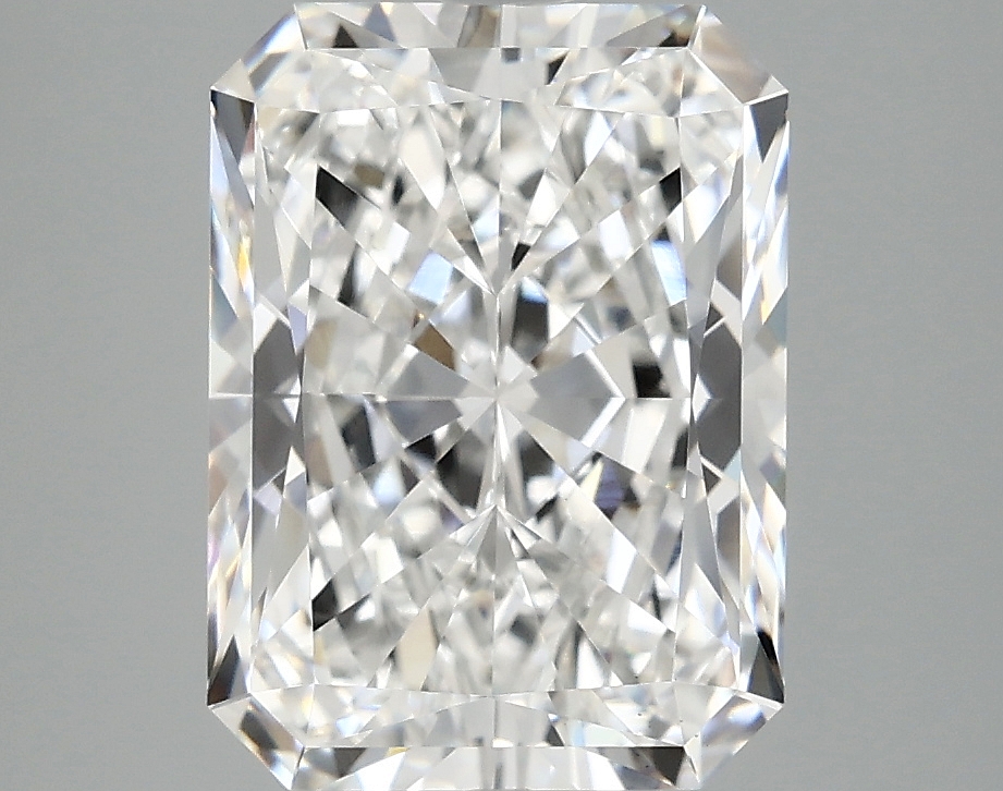 3.91ct Radiant cut lab-grown diamond, E/VS1, 10.75x7.88x5.33mm