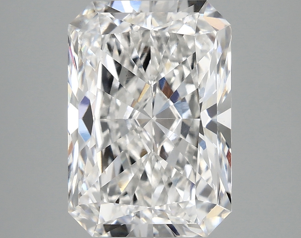 4.19ct Radiant cut lab-grown diamond, E/VS1, 11.30 x 7.84 x 5.34mm