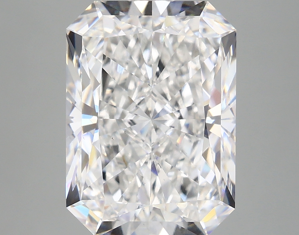 4.81ct Radiant cut lab-grown diamond, D/VS1, 11.64mm ID