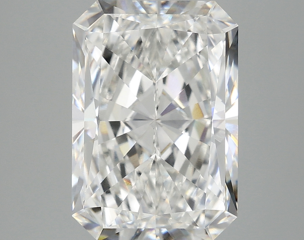 4.9ct Radiant Cut Lab-Grown Diamond, E/VS1, 12.02mm ID
