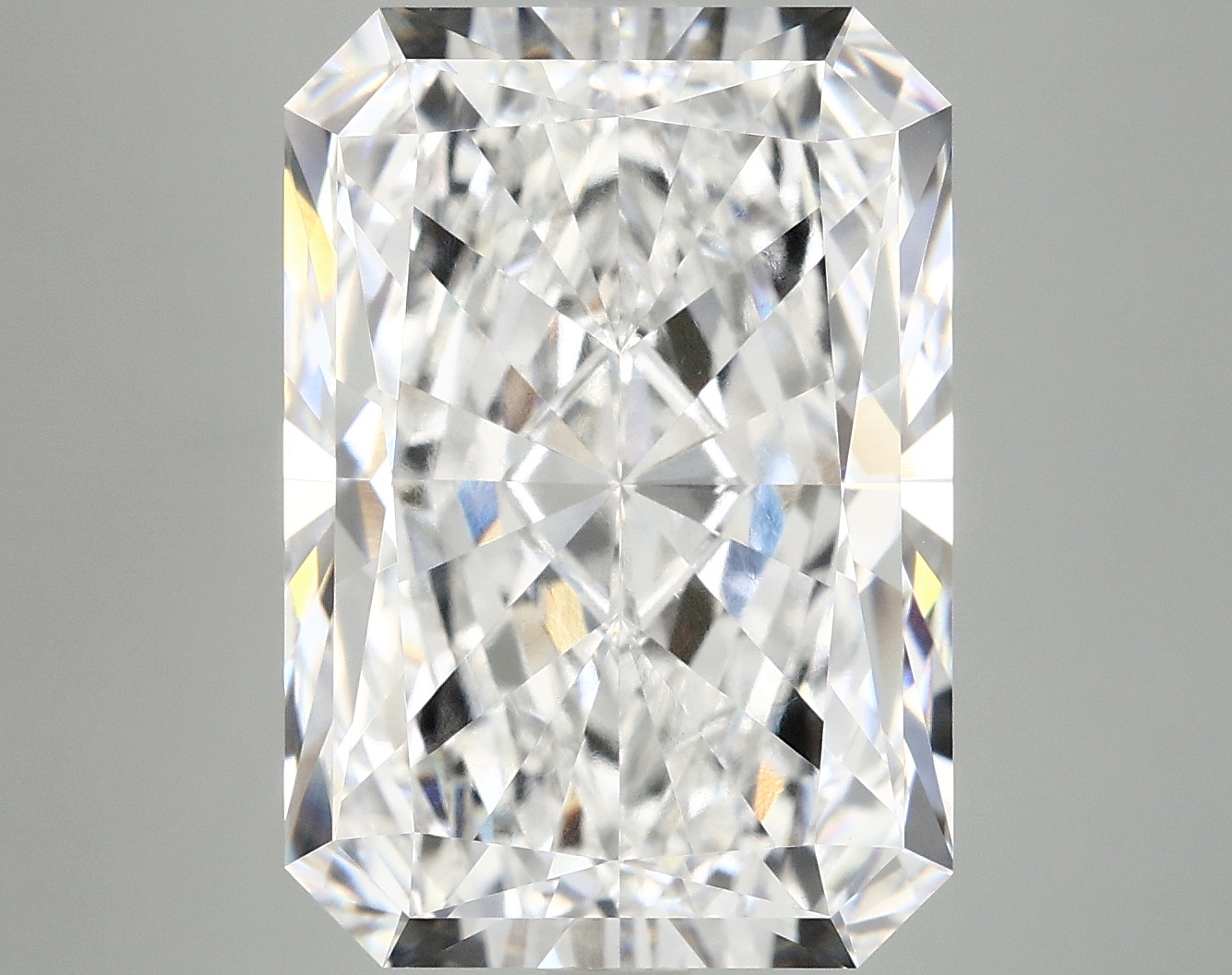 10.51ct Radiant cut lab-grown diamond, D/VVS2, 15.58mm ID