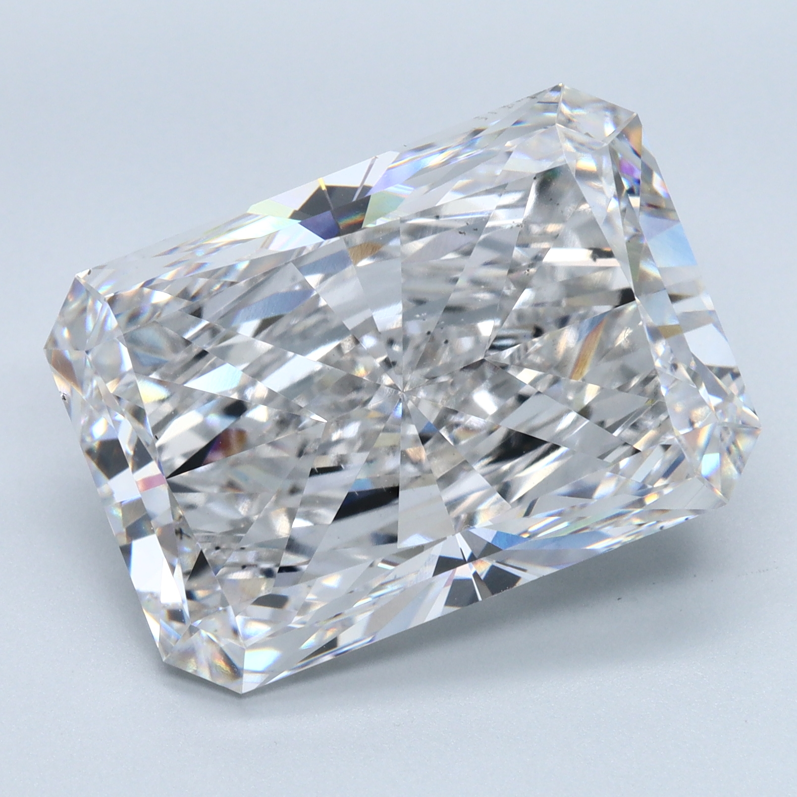 14ct Radiant Cut Lab-Grown Diamond, G/VS2, 16.92 X 11.95 X 7.58 mm