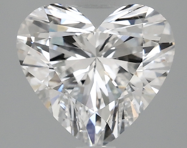 2.09ct lab-grown heart diamond, E color, VVS2 clarity, 8.22mm ID