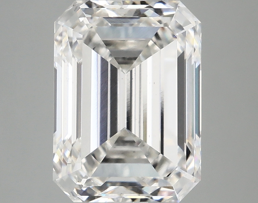 3.67ct lab-grown emerald diamond, F color, VS2 clarity, 10.10x7.40x5.08mm