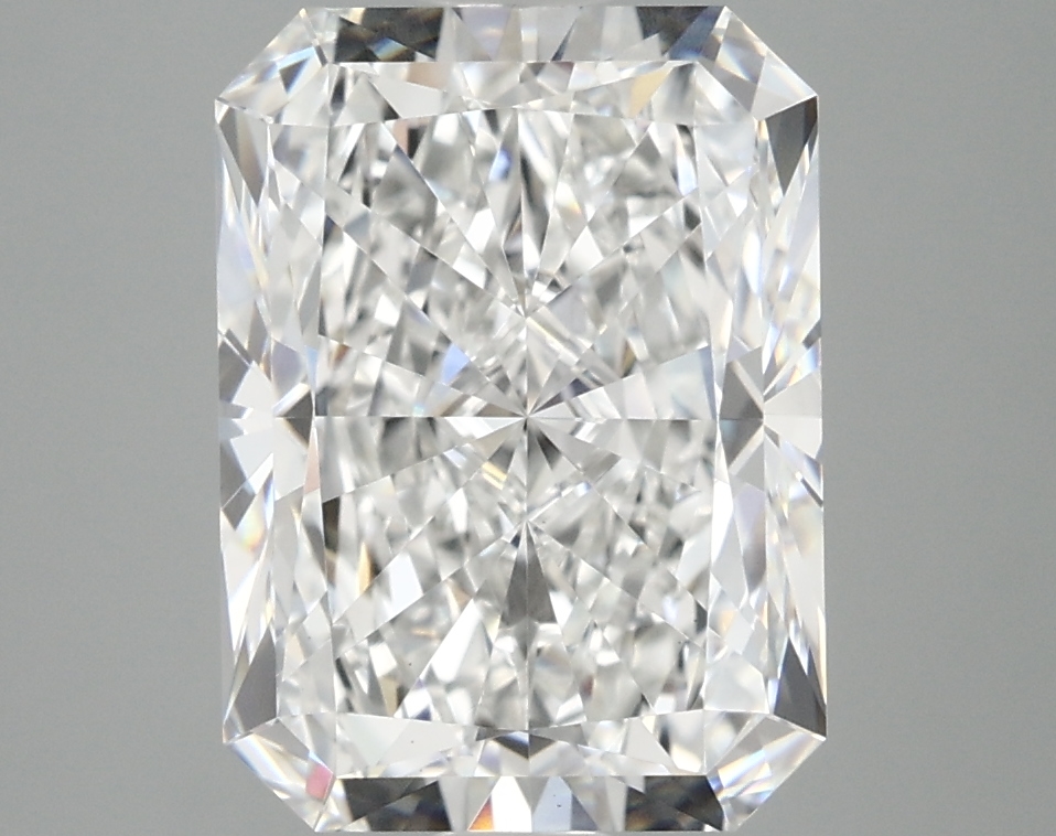 4.14ct Radiant cut lab diamond, E/VVS2, 11.00 x 8.04 x 5.31 mm