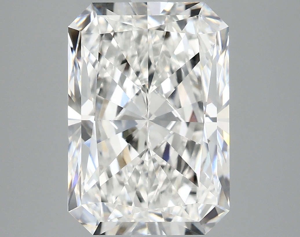 4.54ct Radiant lab-grown diamond