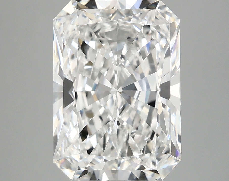 3.45ct Radiant lab-grown diamond