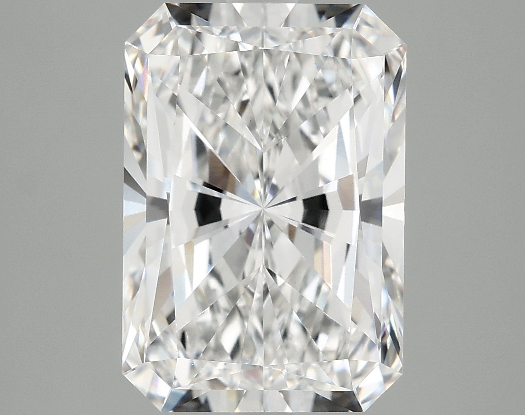3.72ct Radiant cut lab-grown diamond, F color, VVS2 clarity, IGI certified
