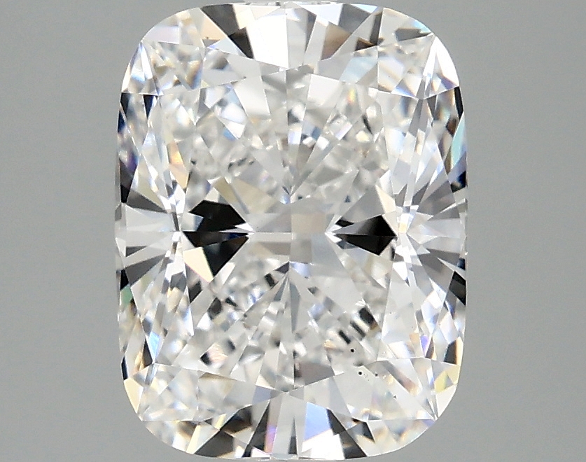 2.9 carat cushion cut lab-grown diamond, E color, VS1 clarity, 9.79mm ID