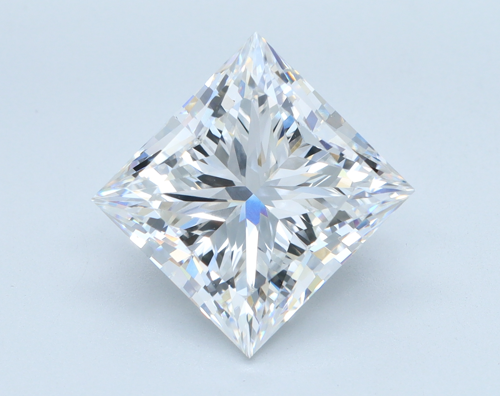 5.03ct lab-grown princess diamond, IGI certified, D/VVS2, 9.39mm ID