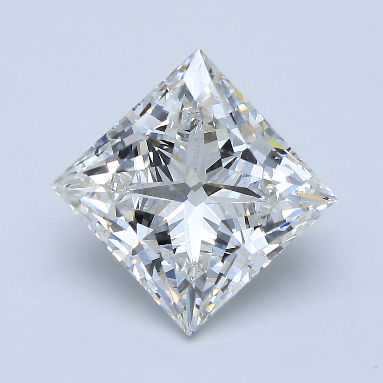 Lab-grown 5.1ct Princess diamond, F/VS2, 9.45mm ID