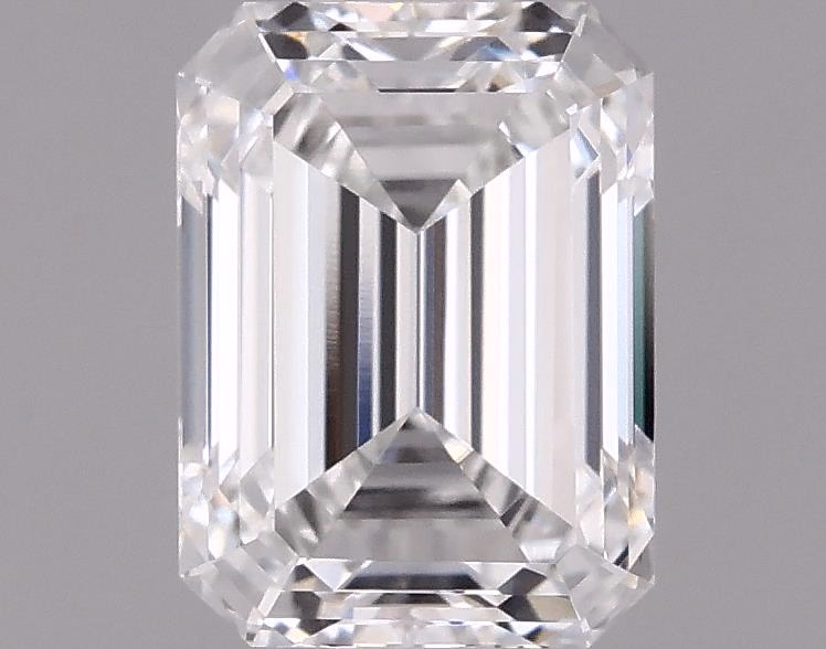 2.42ct Emerald lab-grown diamond