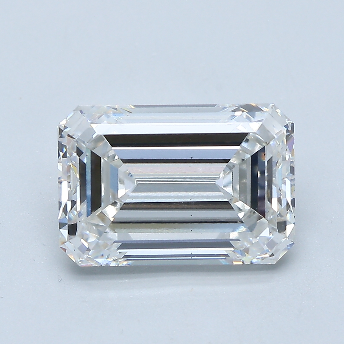 4.55ct lab-grown emerald diamond, E color, VS2 clarity, IGI certified