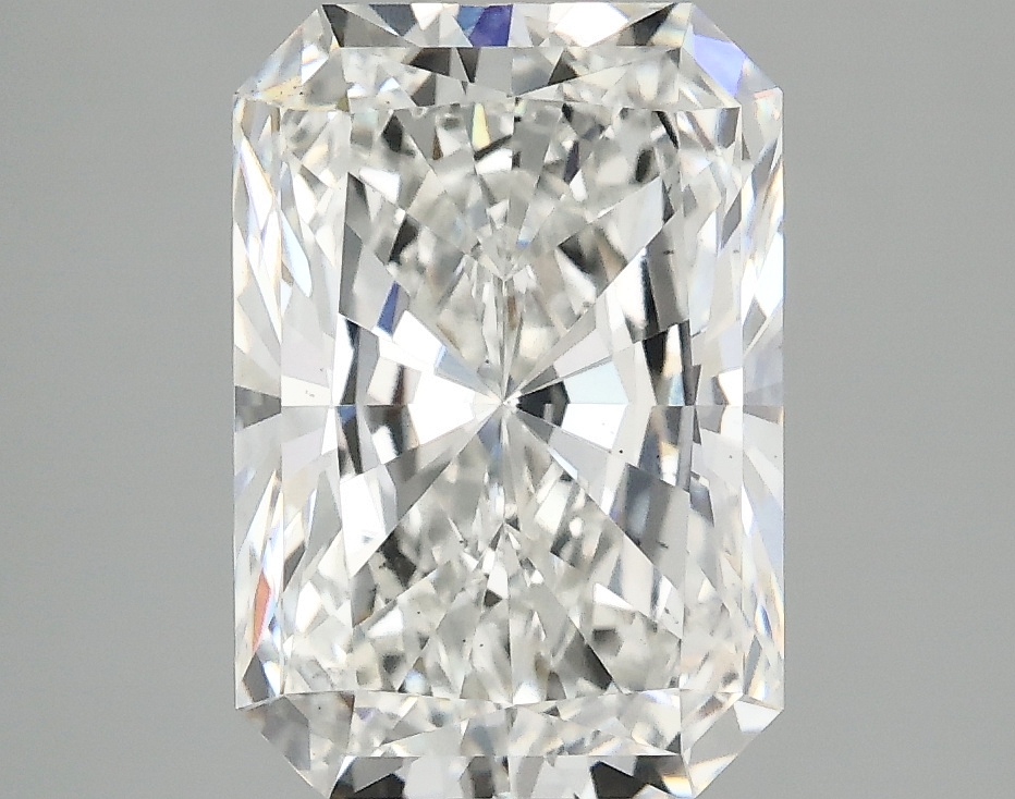 3.56ct Radiant lab-grown diamond