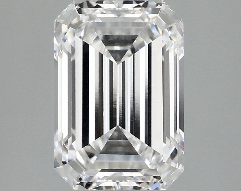 2.48ct lab-grown diamond, emerald cut, D/VVS2, 9.26x6.38x4.26mm