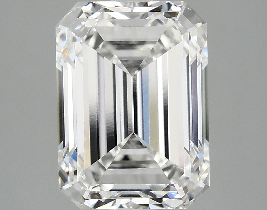 3.34ct lab-grown emerald diamond, E/VVS2, 9.81 x 7.14 x 4.86 mm