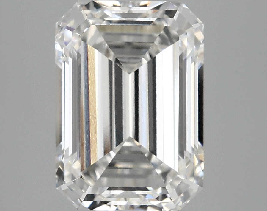 3.81ct Emerald lab-grown diamond