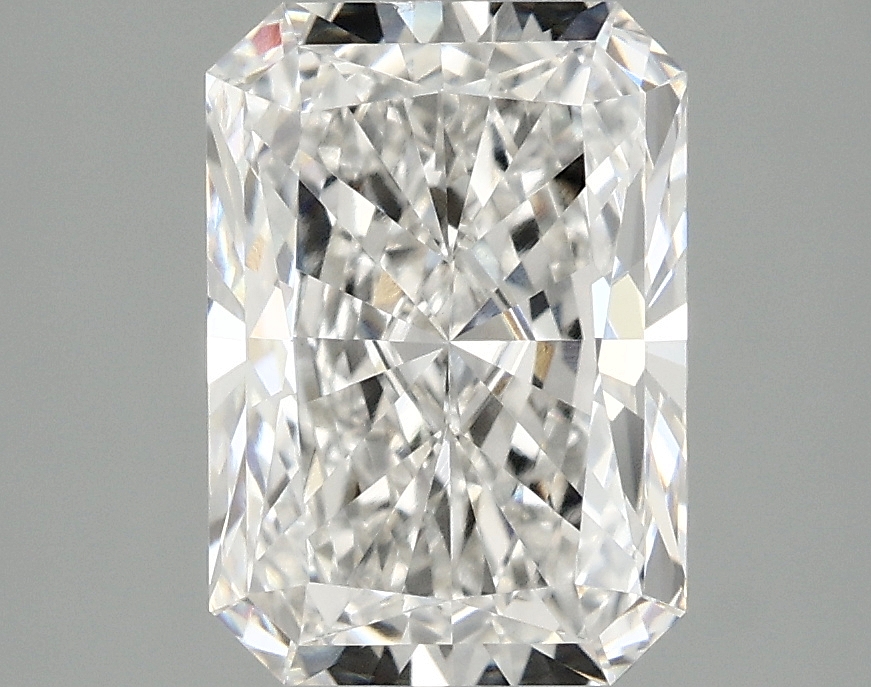 2.10ct Radiant lab-grown diamond