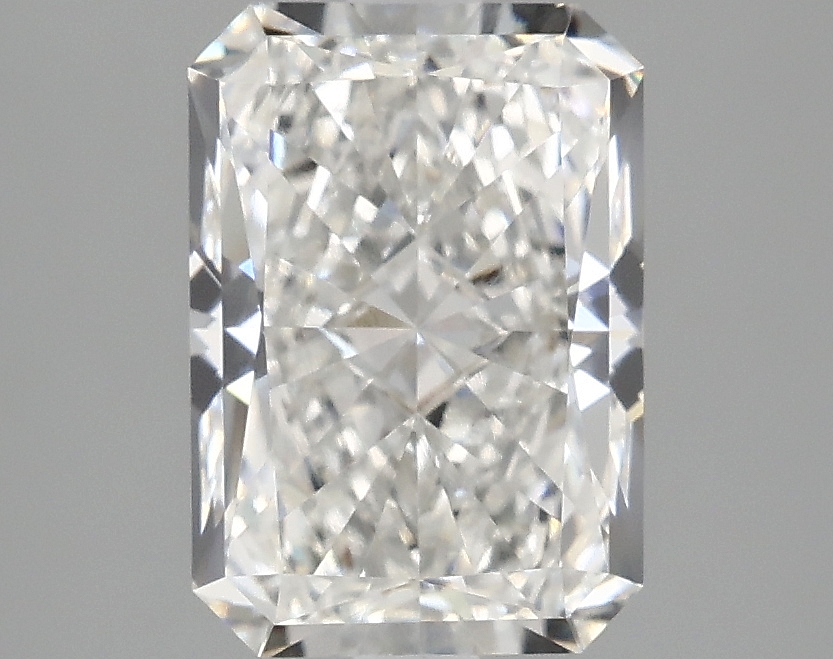 2.39ct Radiant cut lab-grown diamond, E/VVS2, 9.57x6.64x4.41mm