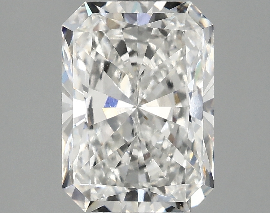 3.09ct Radiant cut lab diamond, F color, VVS1 clarity, 10.13 x 7.29 x 4.97 mm.