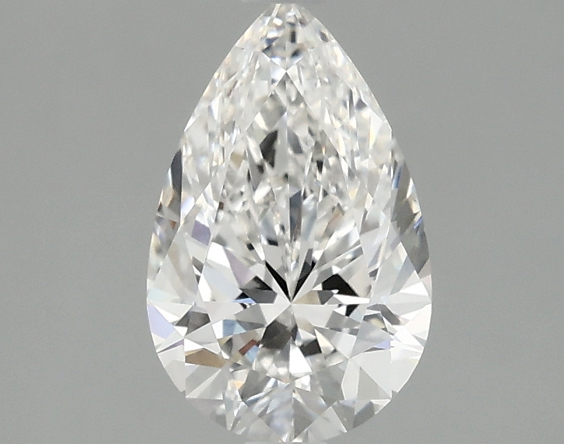 1.35ct lab-grown pear diamond, E/VVS2, 9.68mm ID