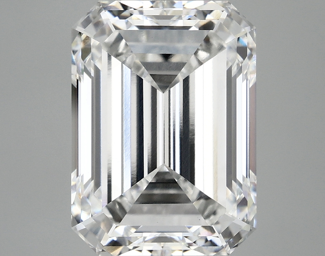 7.28ct lab-grown emerald diamond, E color, VS1 clarity, IGI certified