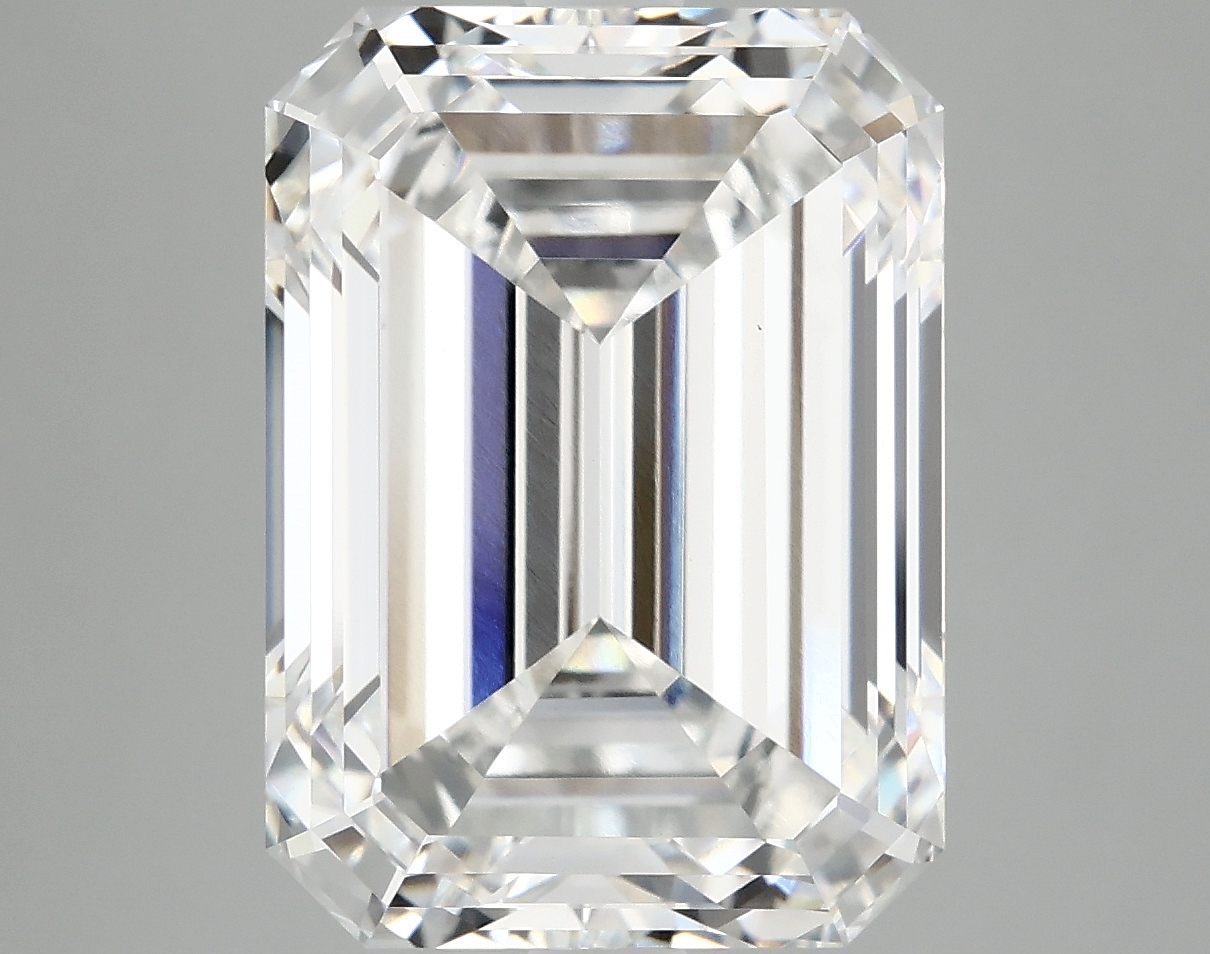 9.24ct lab-grown emerald diamond, E/VVS2, 13.98 x 10.09 x 6.74 mm