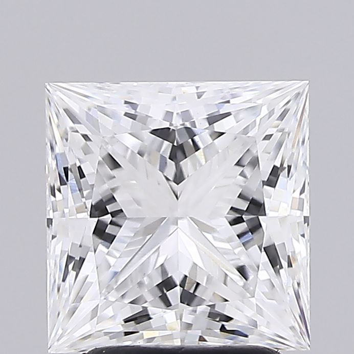 2.6ct Princess cut lab-grown diamond, E/VVS2, 7.76mm ID
