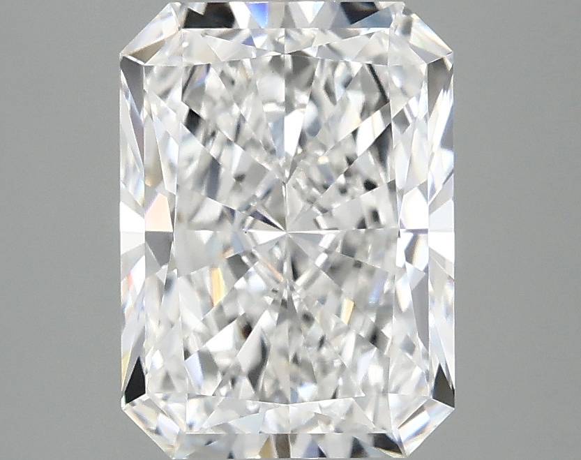 2.79ct Radiant cut lab-grown diamond, E/VS1, 9.70mm ID