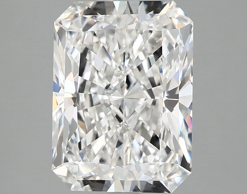 2.89 carat Radiant cut lab diamond, E color, VVS2 clarity, measurements 9.77 X 7.11 X 4.77 mm