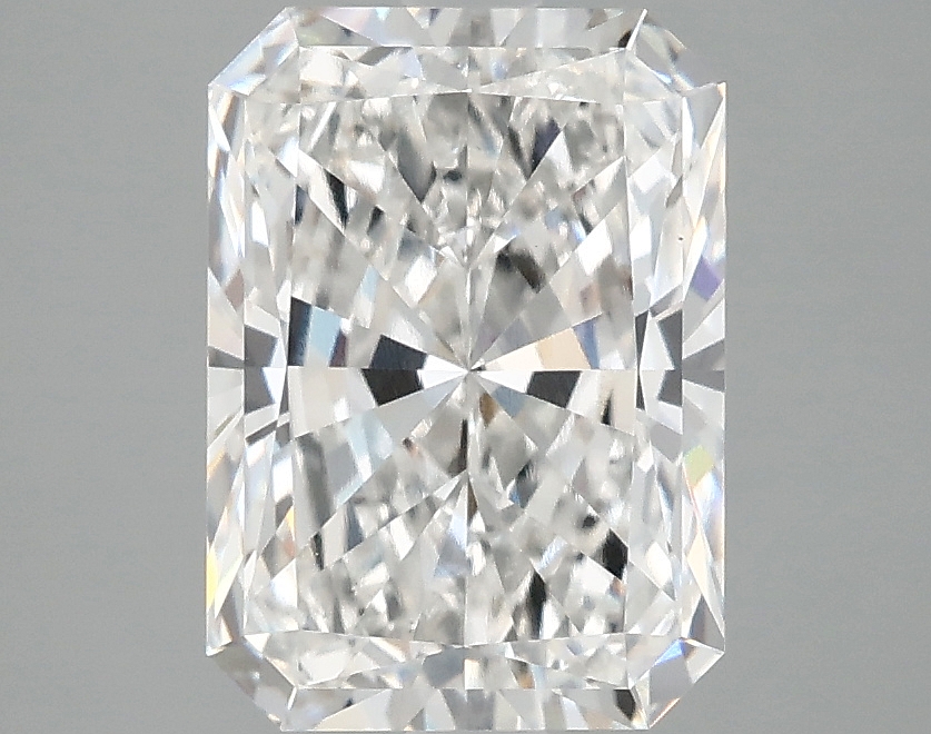 2.89ct Radiant cut lab-grown diamond, E color, VVS2 clarity, 9.95mm x 7.09mm x 4.77mm