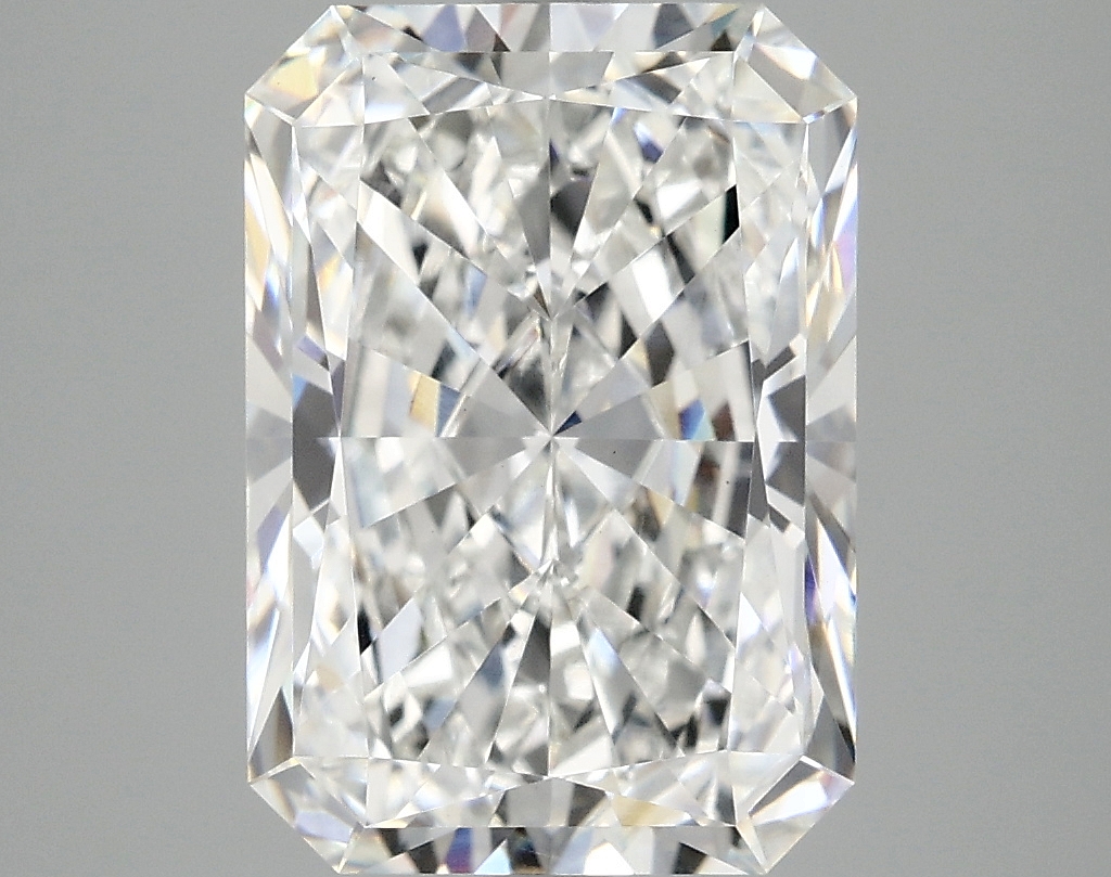 4.83ct Radiant cut lab-grown diamond, E/VVS2, 11.93 x 8.36 x 5.63 mm