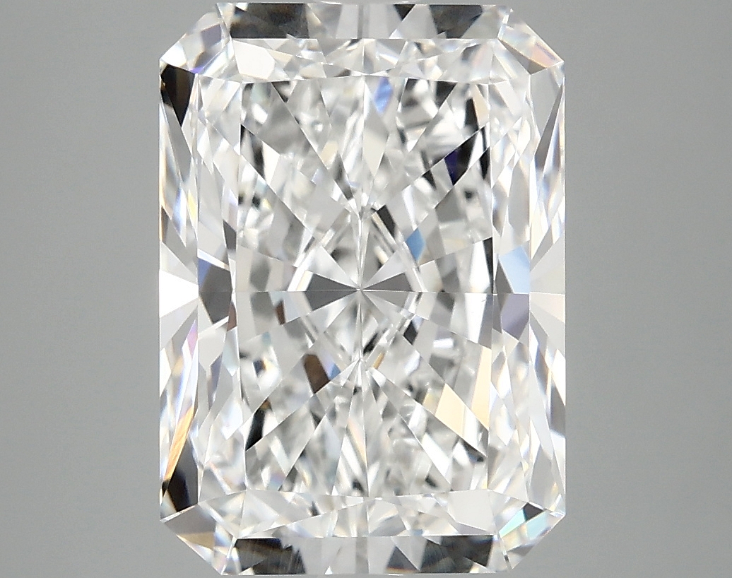 4.9ct Radiant Cut Lab-Grown Diamond, E/VVS2, 11.72x8.31x5.67mm