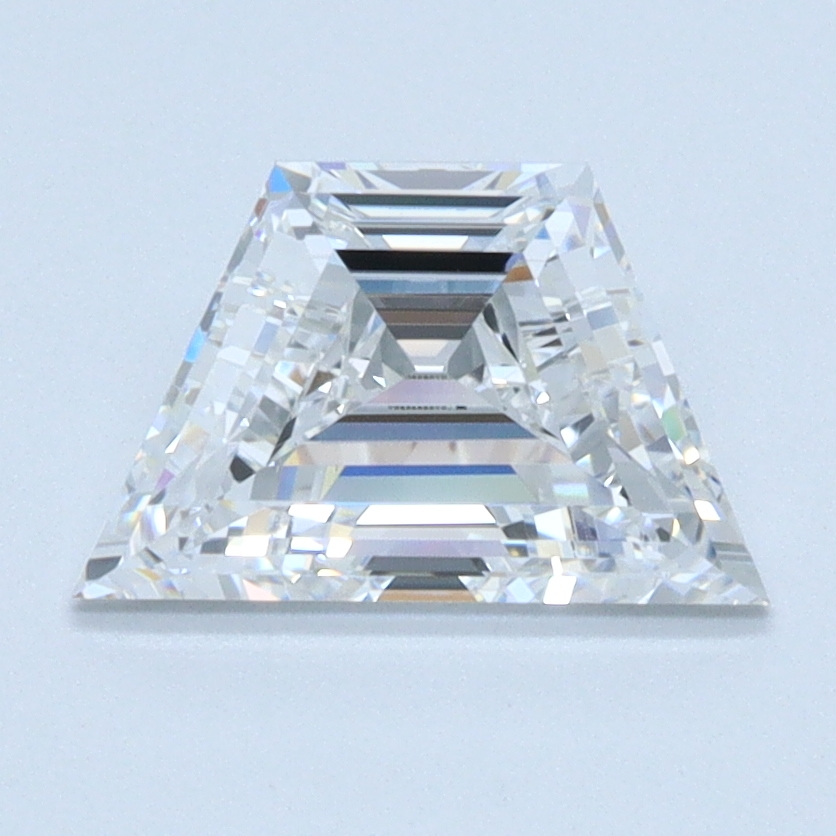 1.09ct lab-grown diamond, trapezoid cut, D/VS1, 8.72mm x 5.51mm x 3.45mm