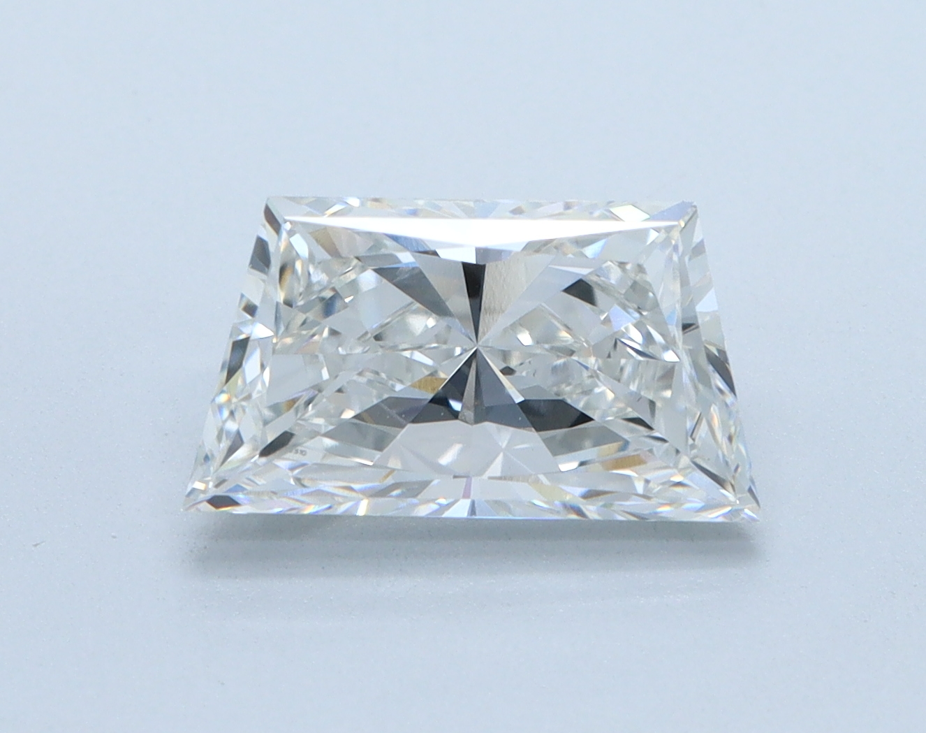 2.01ct lab-grown trapezoid diamond, F/VVS2, 10.37mm ID