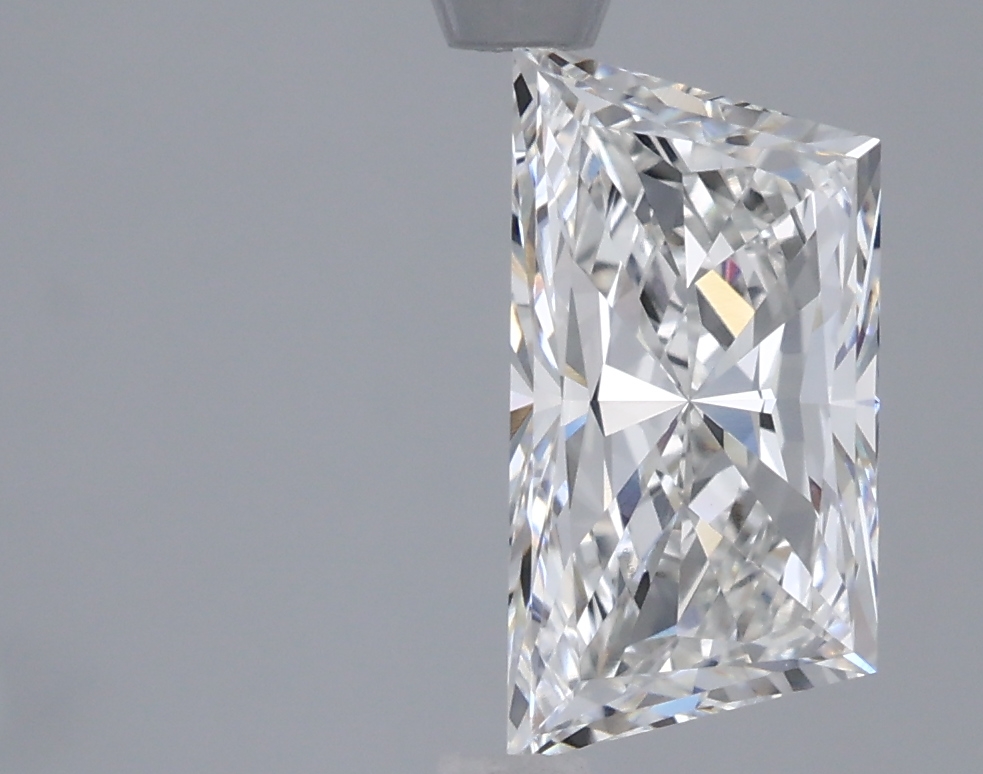 2.02ct lab-grown trapezoid diamond, F color, VVS2 clarity, 10.85mm ID