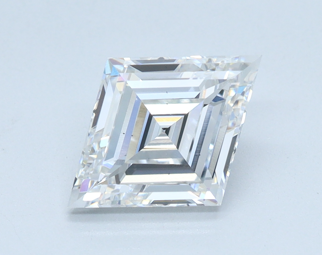 1.60ct Lozenge Cut lab-grown diamond