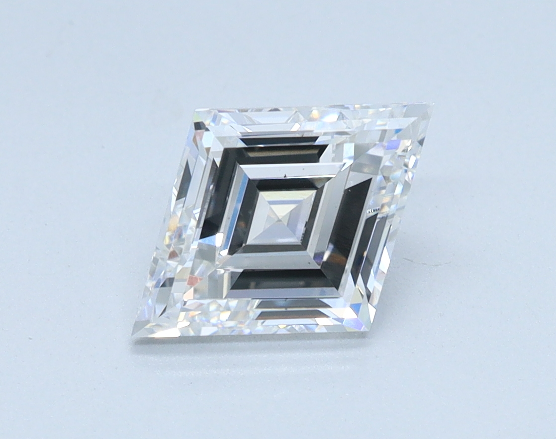3.01ct Lozenge Cut lab-grown diamond