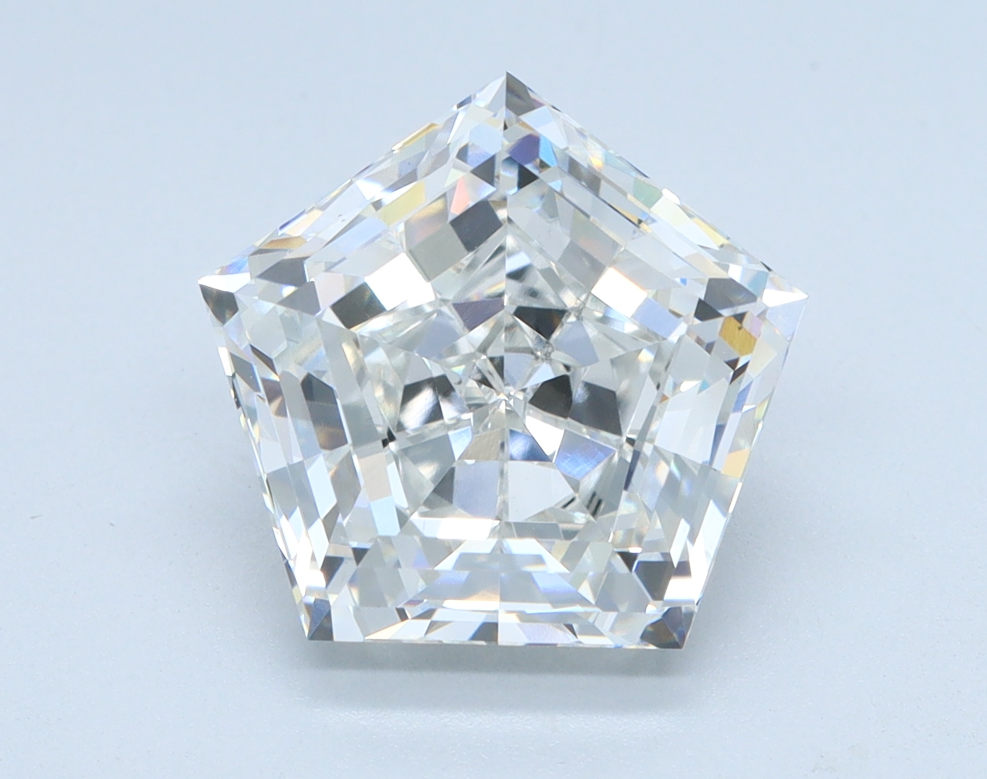 3.90ct Pentagon lab-grown diamond