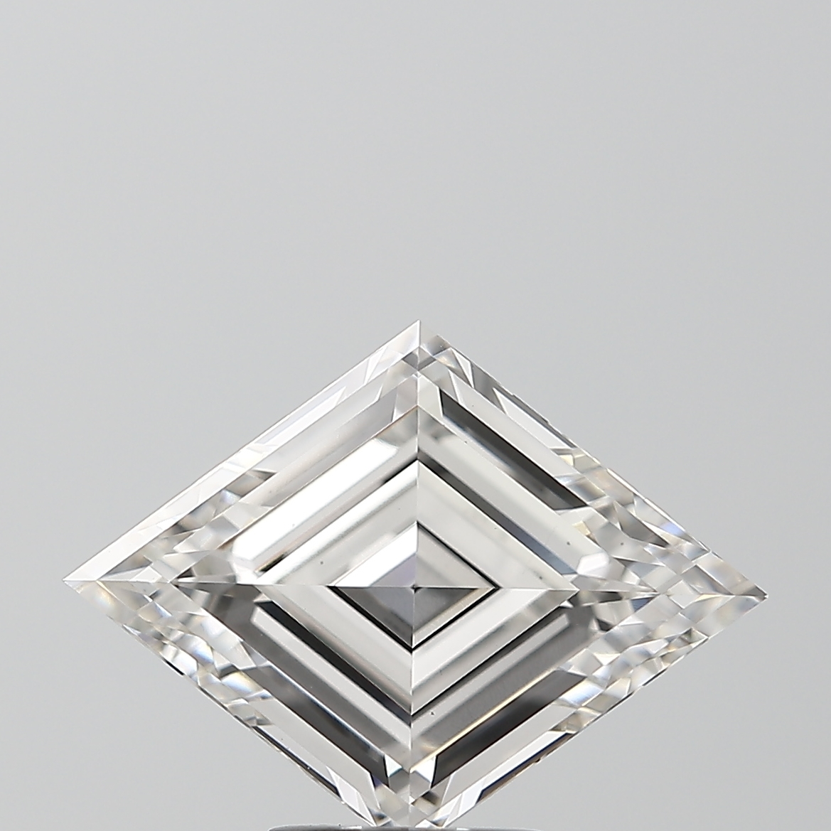 4.28ct Lozenge Cut lab-grown diamond